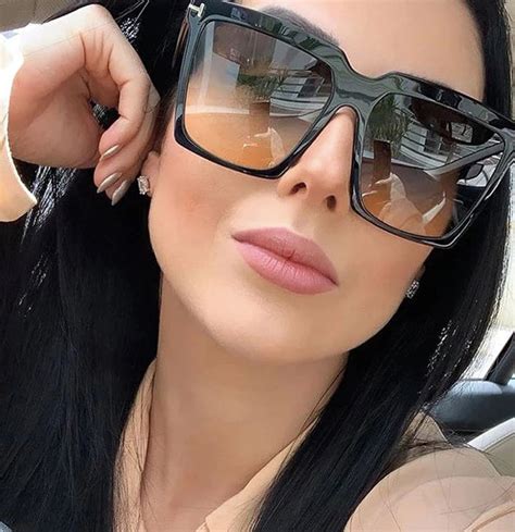 stylish sunglasses for women 2021.